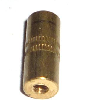 Putzstockadapter für Putzstöcke mit Aussengewinde auf Bürsten mit Aussengewinde