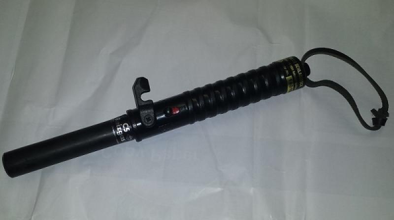 Police Schlagstock mit CS-Tränengas TW 1000, 32 cm lang